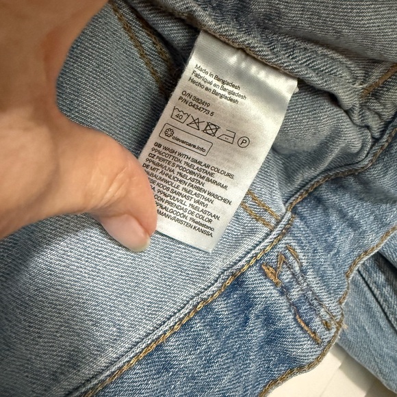 H&M Denim Jacket classic blue front side pockets size 12 - Picture 8 of 8